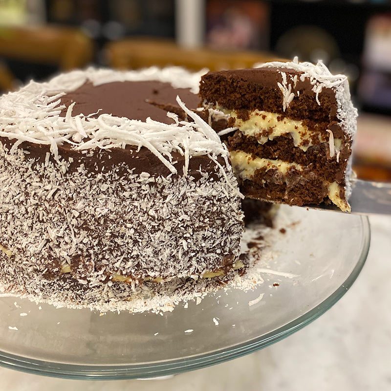 Bolo de Chocolate e Coco Prestígio